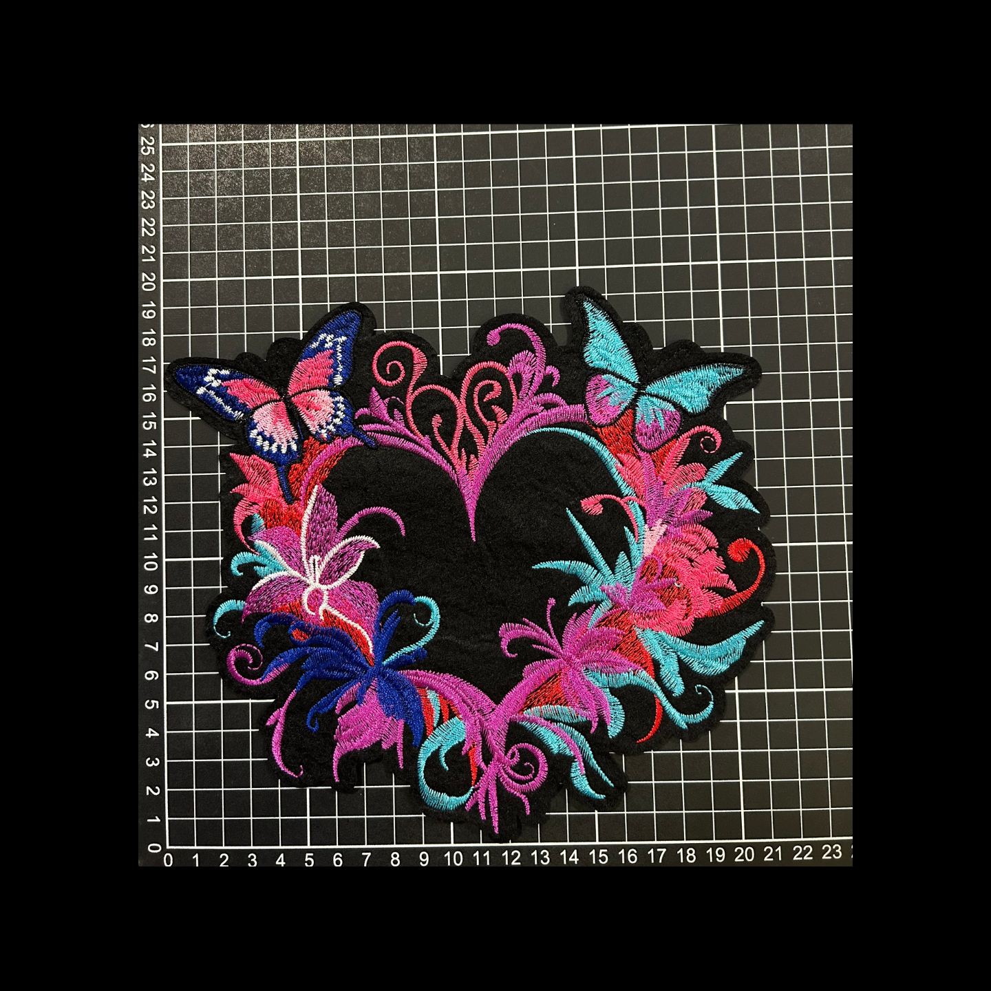 Parche Bordado Termoadhesivo Corazón Flores 1 PZ A40 Ariel