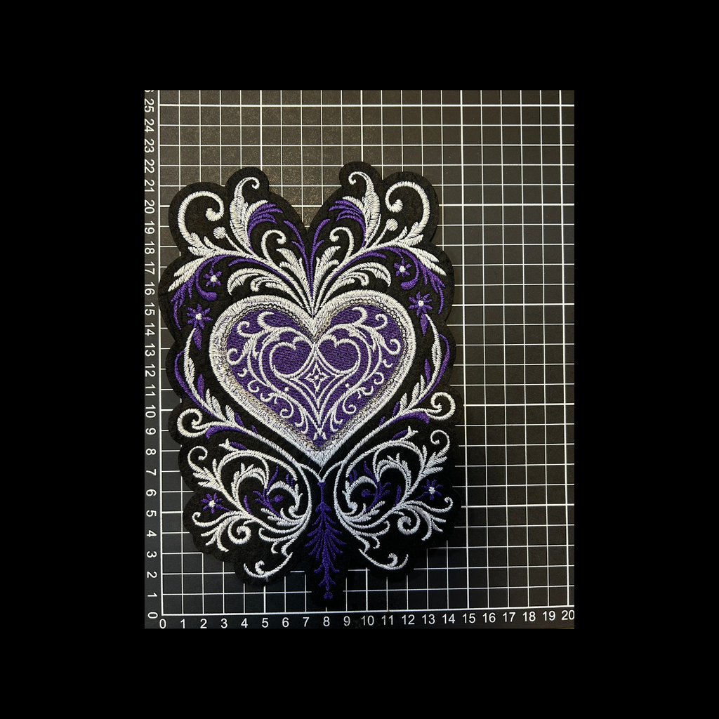 Parche Bordado Artesanal Termoadhesivo Corazón 1 PZ A53 Ariel