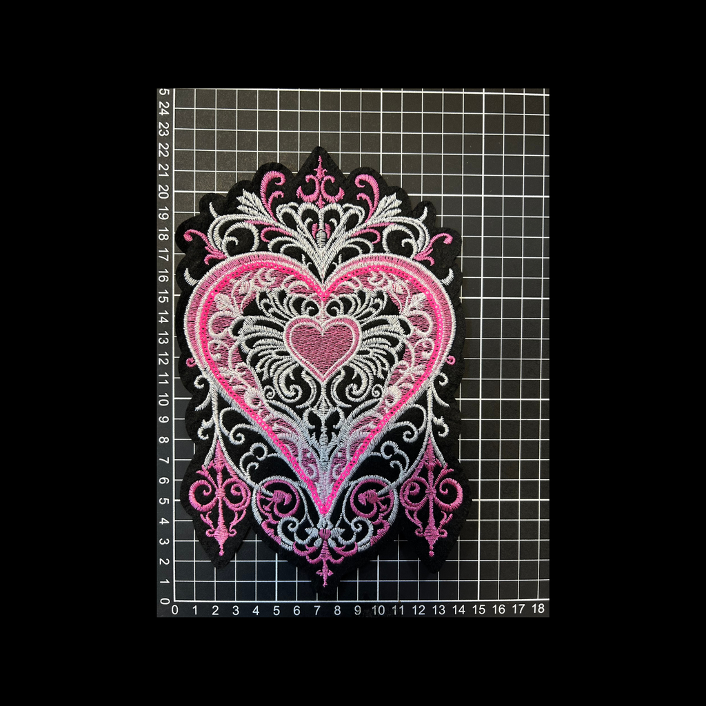 Parche Bordado Artesanal Termoadhesivo Corazón 1 PZ A54 Ariel