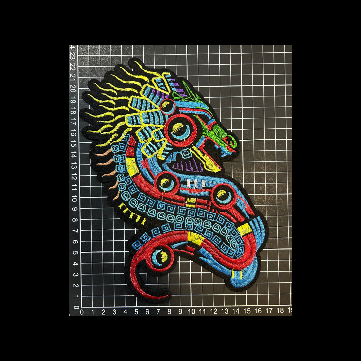 Parche Bordado Artesanal Termoadhesivo Dragón 1 PZ C82 Ariel