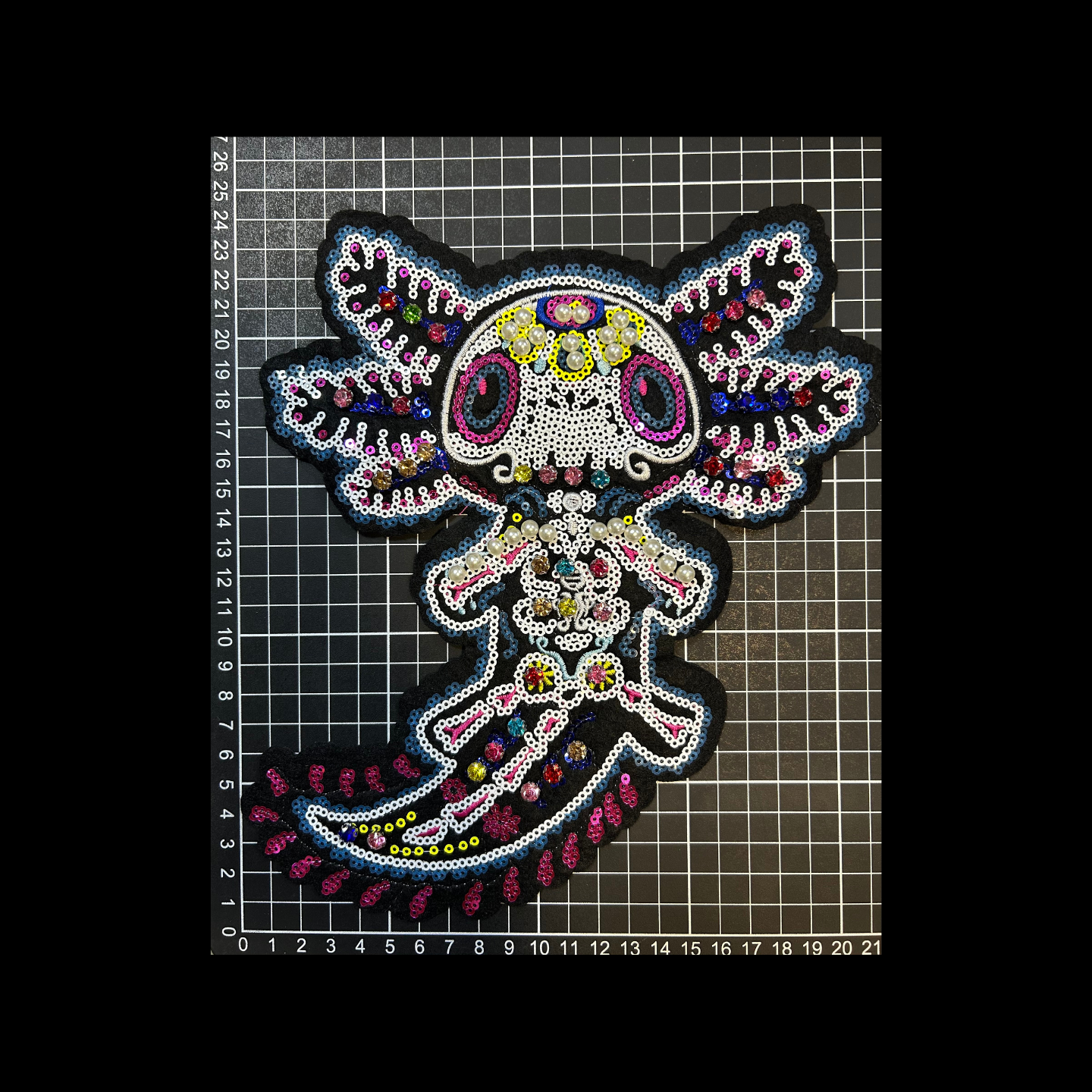 Parche Bordado Lentejuela Pedrería Artesanal Termoadhesivo Ajolote 1 PZ C85 - Peletería León