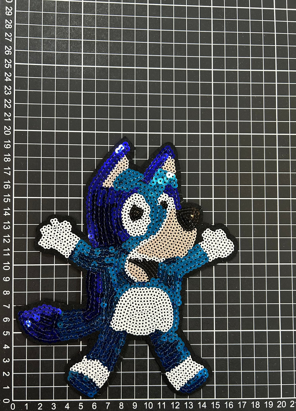 Parche Bordado Lentejuela Termoadhesivo Bluey 1 PZ T23 - Peletería León