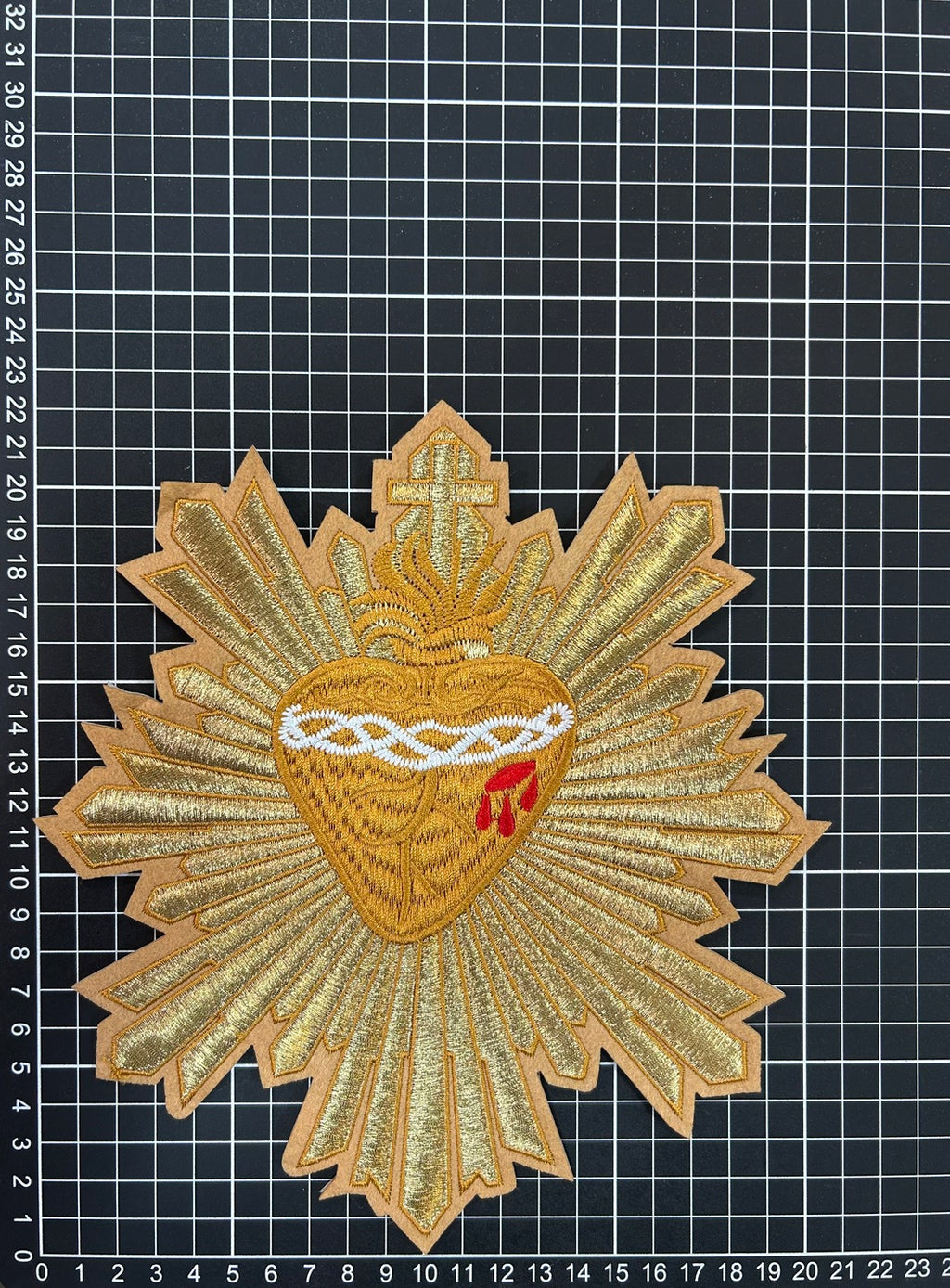 Parche Bordado Lentejuela Termoadhesivo Corazón Dorado 1 PZ T58 - Peletería León